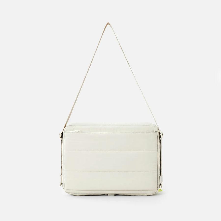 WEEKEND TRAVEL TECH CASE SHELL