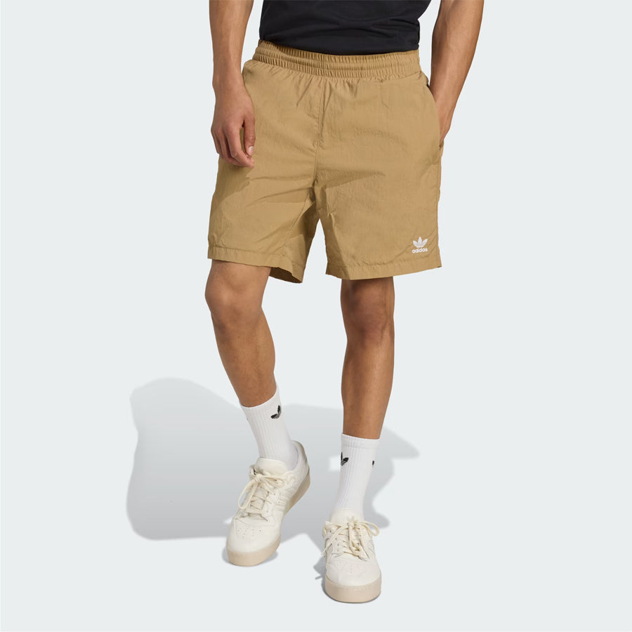 Essential Woven SHORTS CARDBO