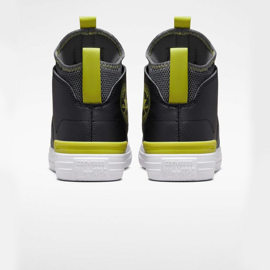 CT ULTRA SPRAY PAINT MID BLACK