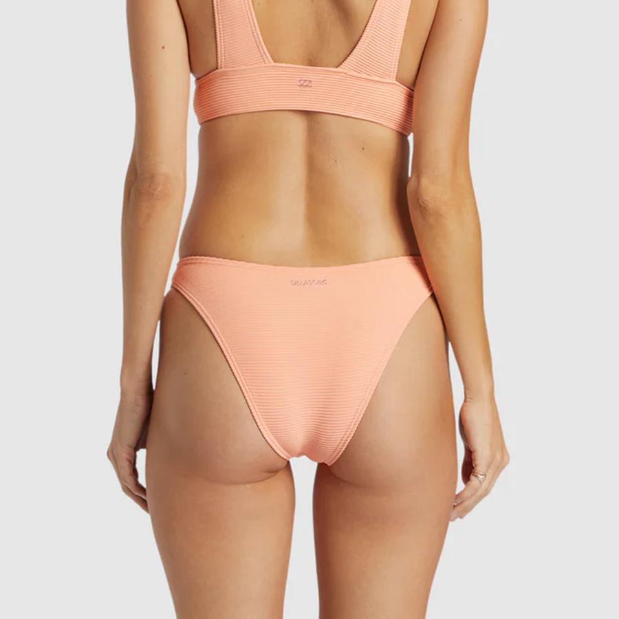 TANLINES HIKE PEACH TART