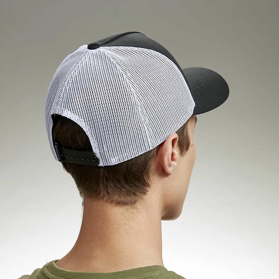 ICONED TRUCKER HAT BLACK/WHITE