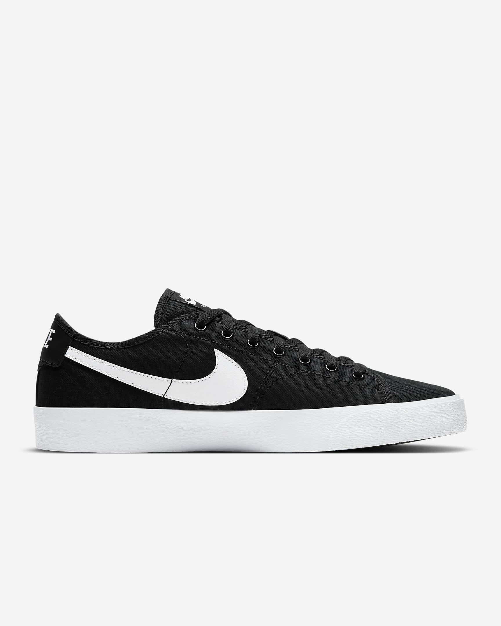SB BLAZER COURT BLACK/WHITE-BLACK-GU