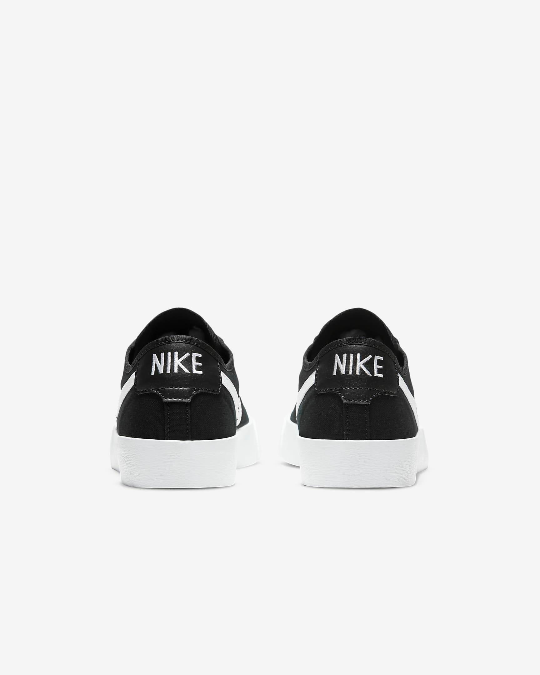 SB BLAZER COURT BLACK/WHITE-BLACK-GU