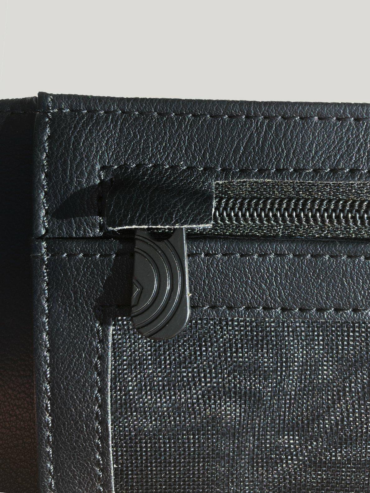 SLIM STONE WALLET BLACK
