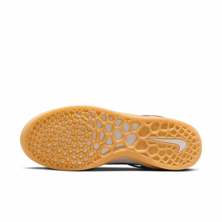 SB ZOOM NYJAH 3 BLACK/WHITE-BLACK-WH