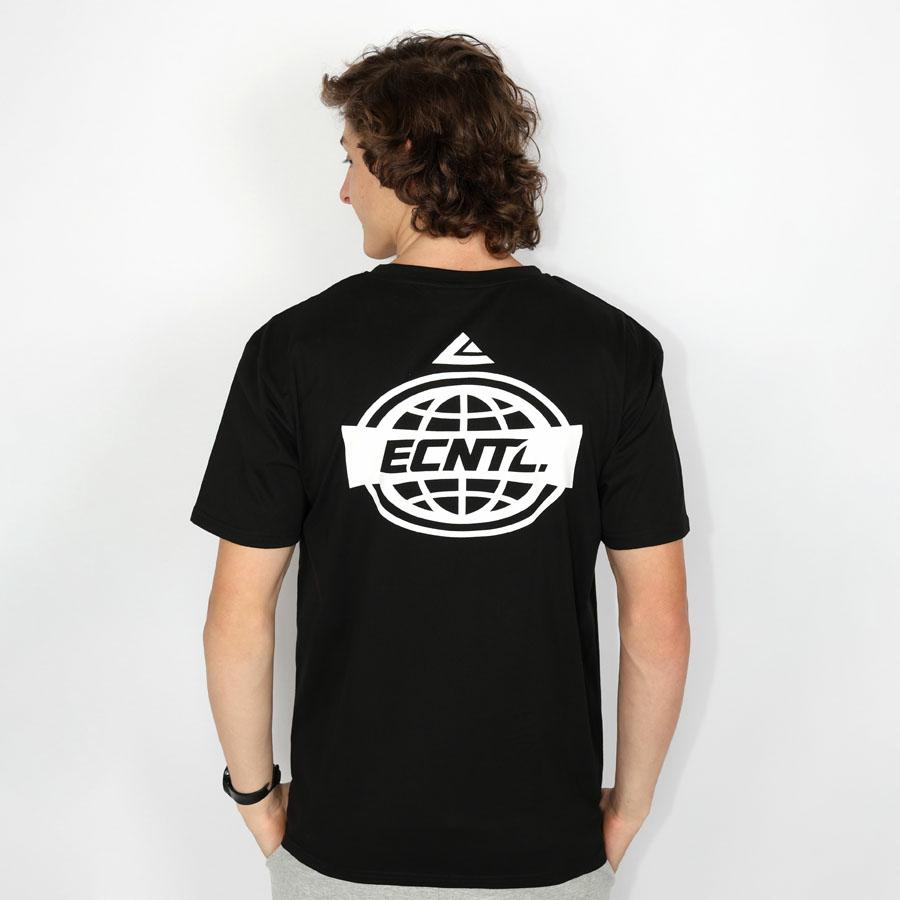 UNIVERSAL TEE BLACK