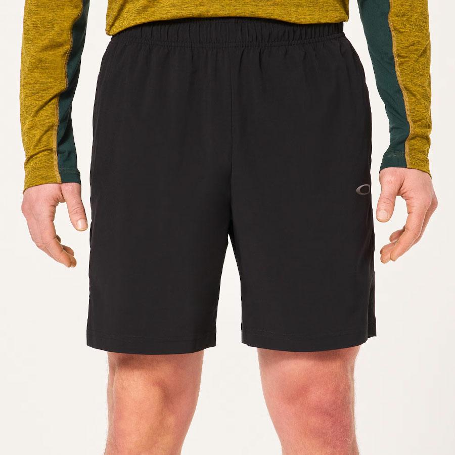 FOUNDATIONAL 7 SHORT 3. BLACKOUT