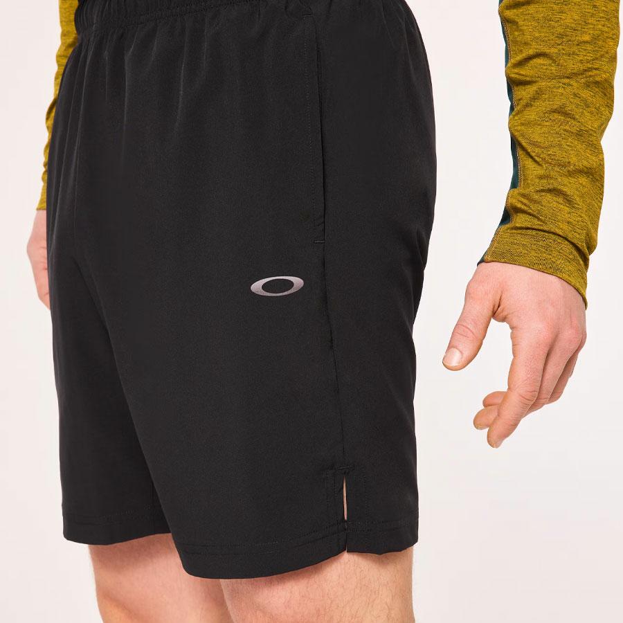 FOUNDATIONAL 7 SHORT 3. BLACKOUT