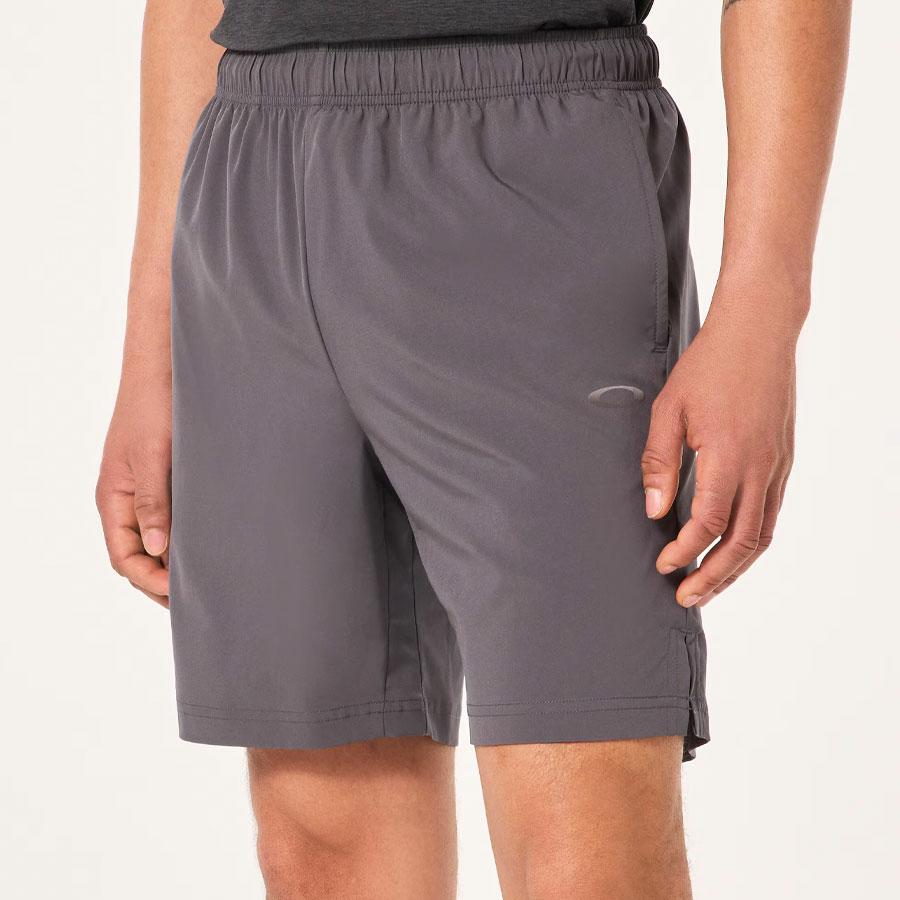 FOUNDATIONAL 7 SHORT 3. UNIFORM GREY