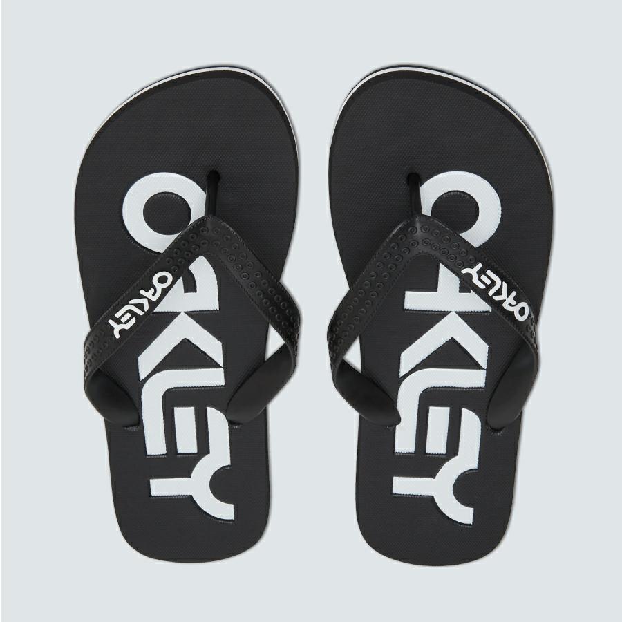 COLLEGE FLIP FLOP BLACKOUT