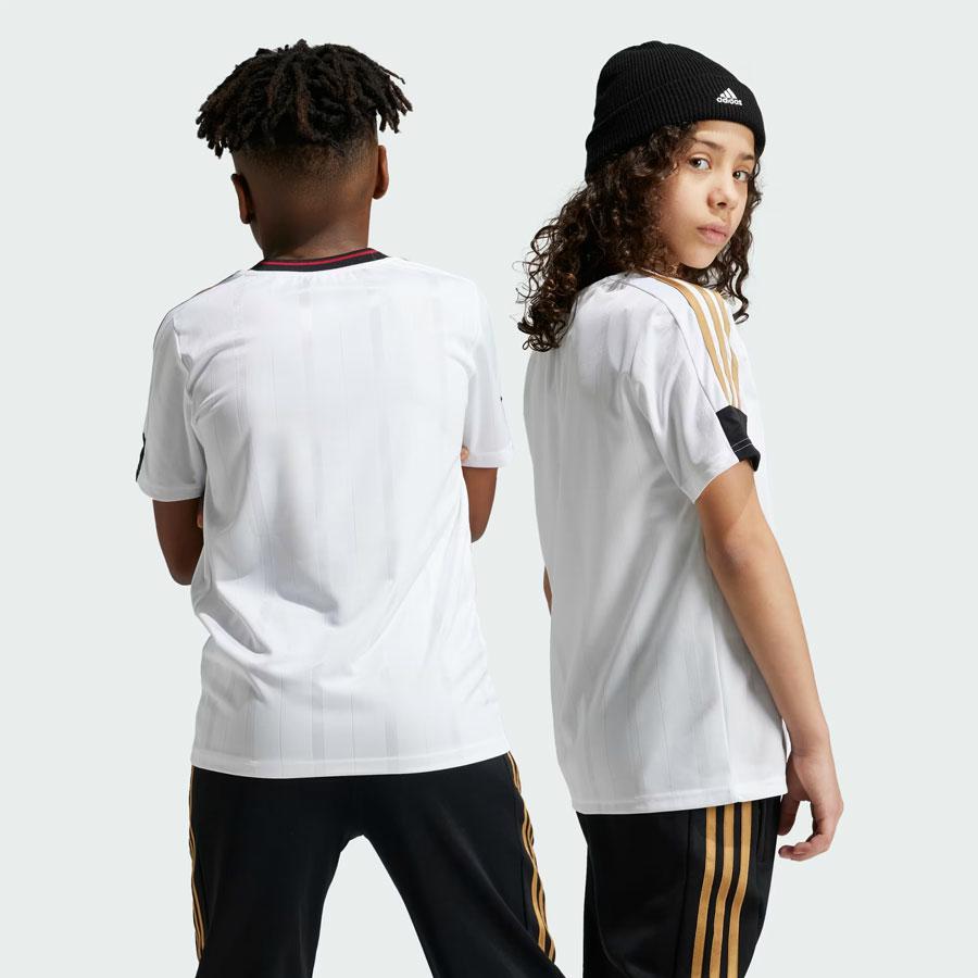 J NP TEE WHITE/BLACK/TMVIRE/S