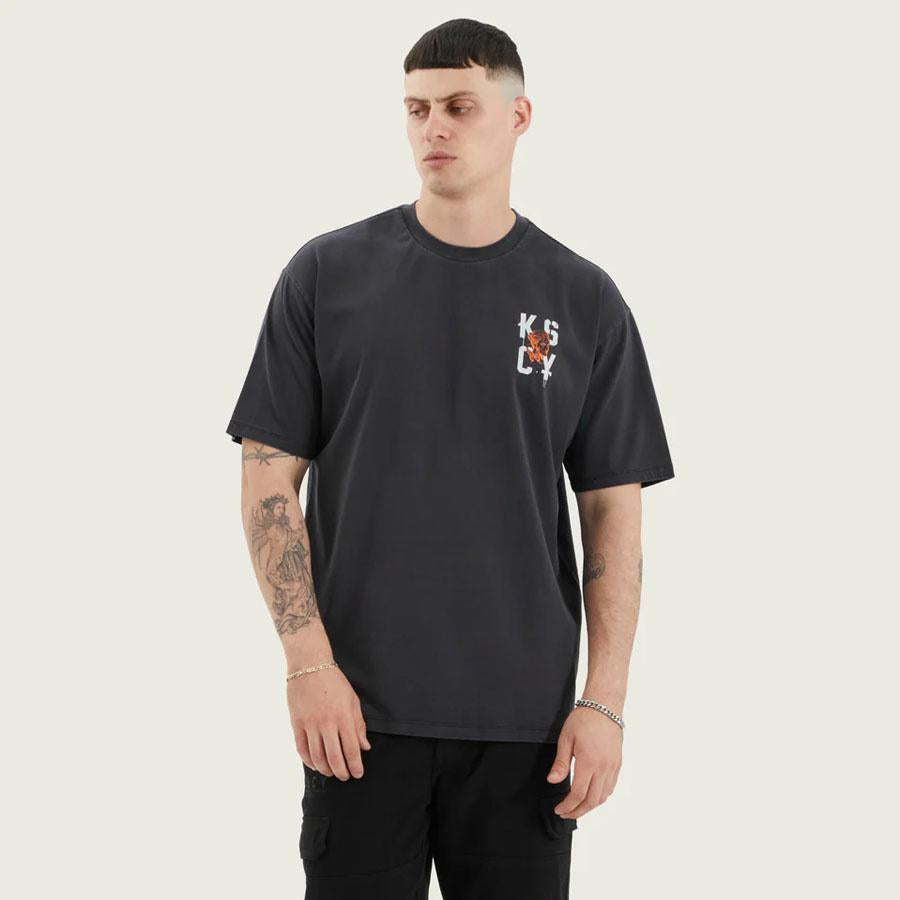 UNTAMED HEAVY BOX FIT TEE PIGMENT BLACK