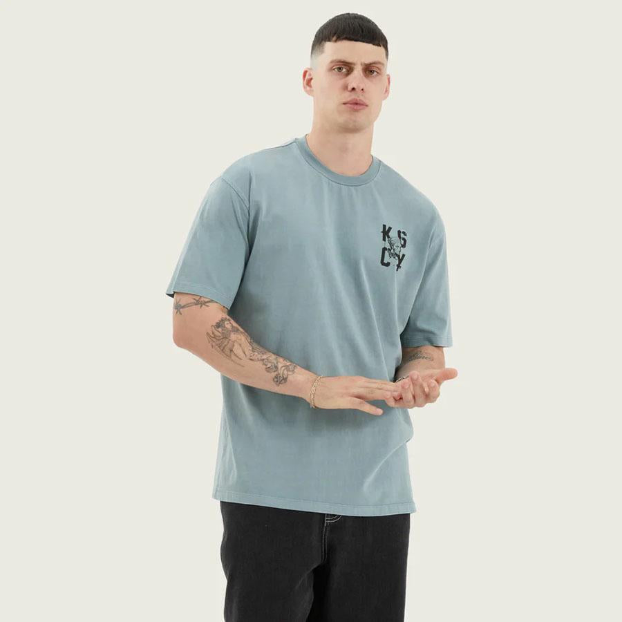 UNTAMED HEAVY BOX FIT TEE PIGMENT LEAD