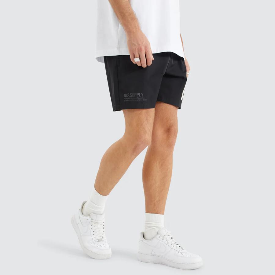 MID-AIR TRIGGER SHORT JET BLACK
