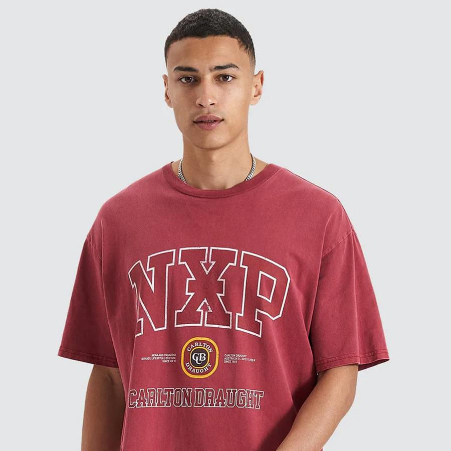 AGNUS RELAXED BOX FIT TE PIGMENT MAROON