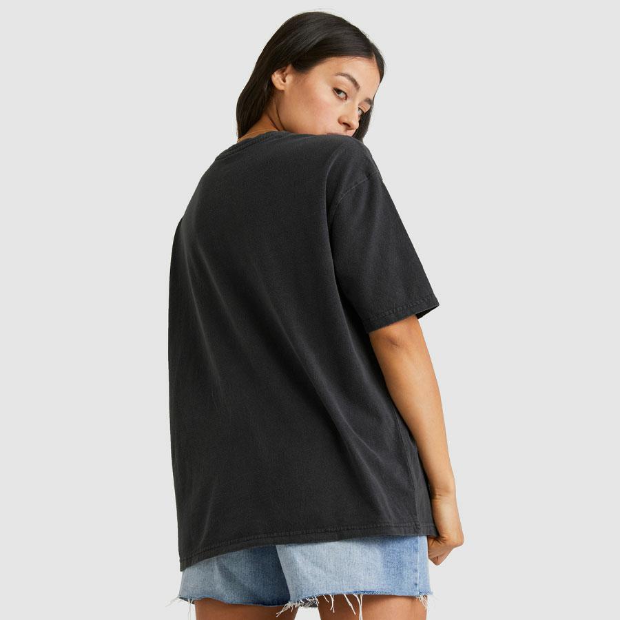 KISSED BY MOONLIGHT TEE OFF BLACK