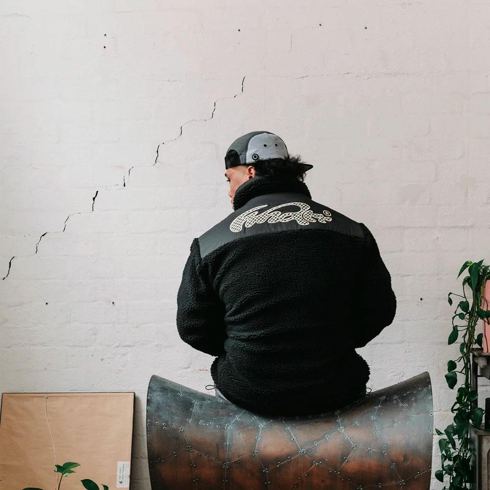 IN CHECK SHERPA JACKET BLACK