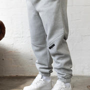 HALO BAGGY TRACKPANT GREY MARLE